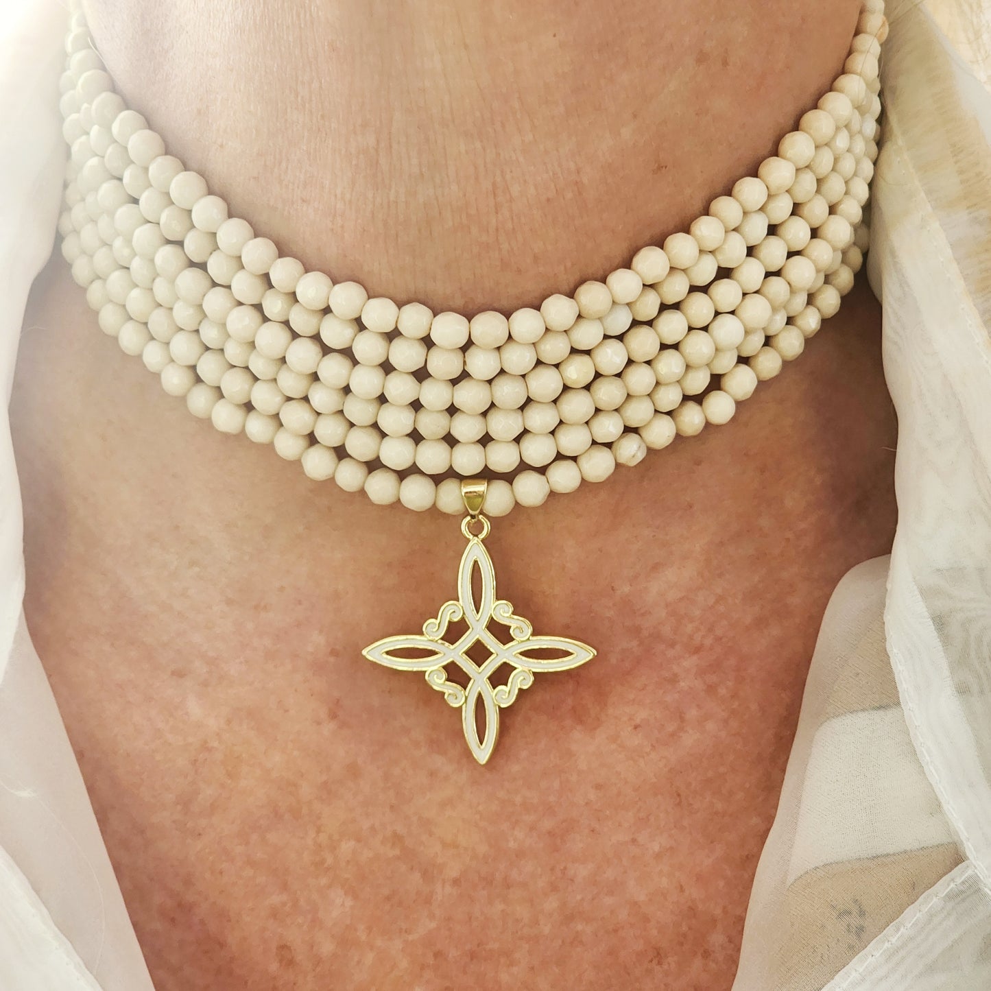 Favor Choker