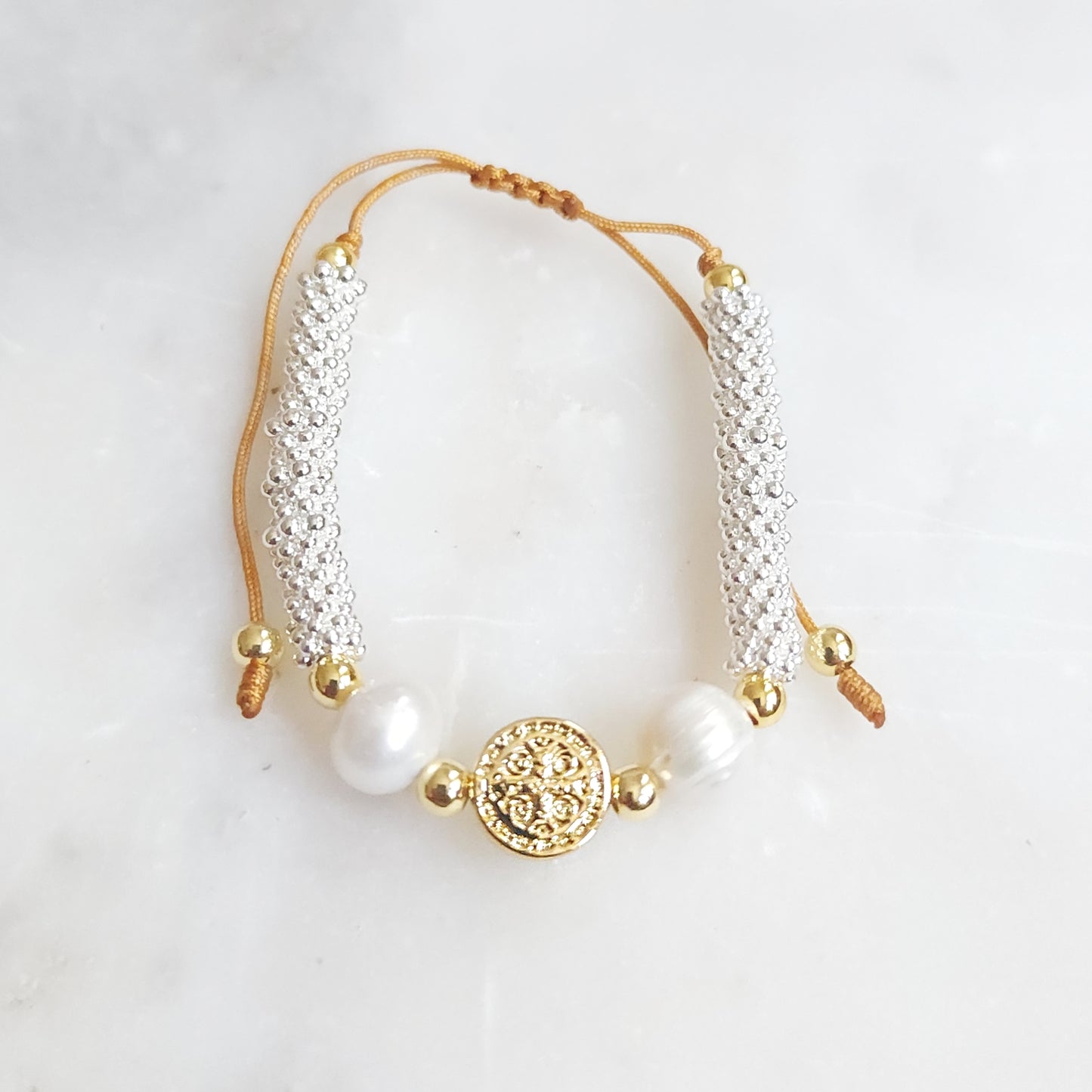 Believe ( string & bead ) Bracelet