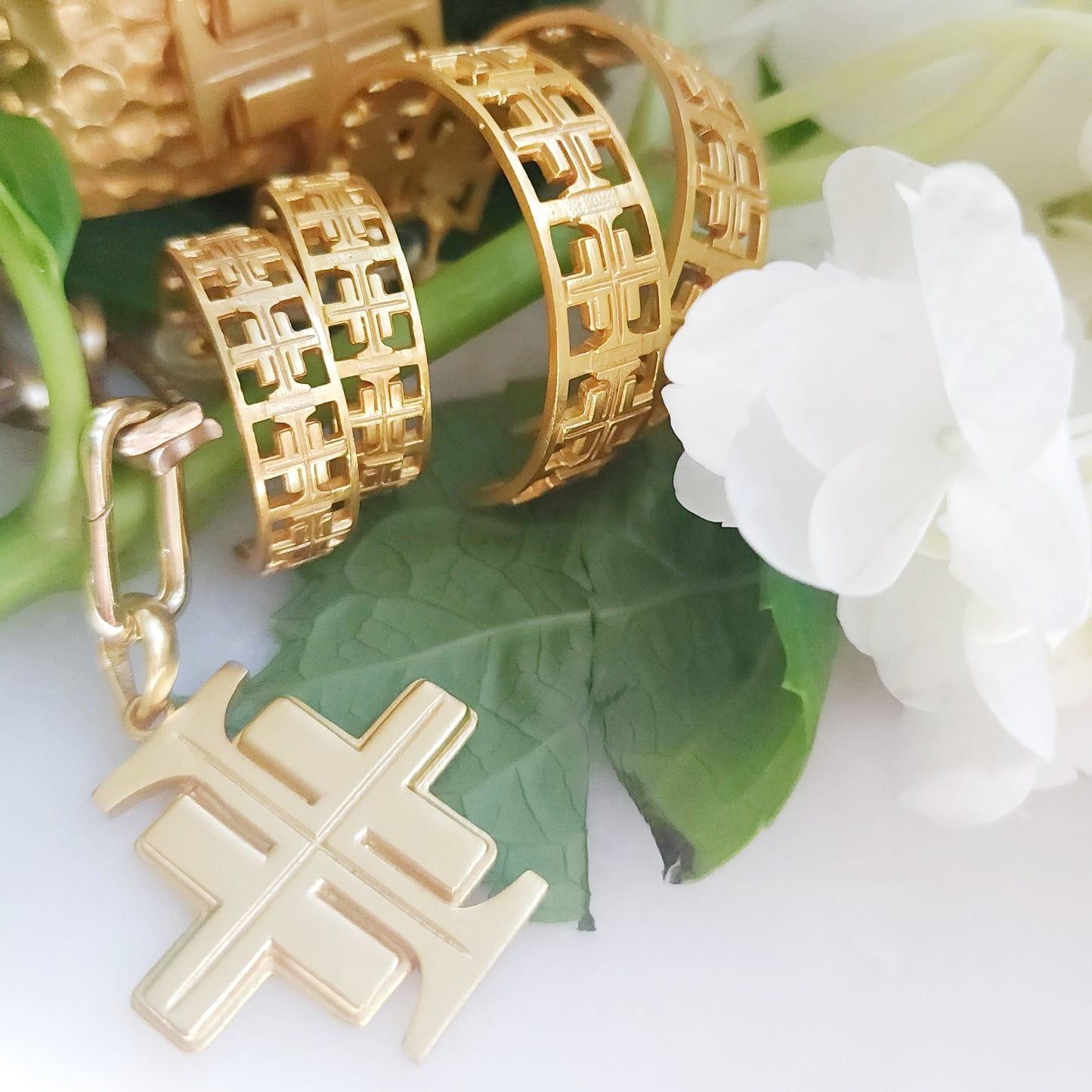 Anna Hoop Earrings