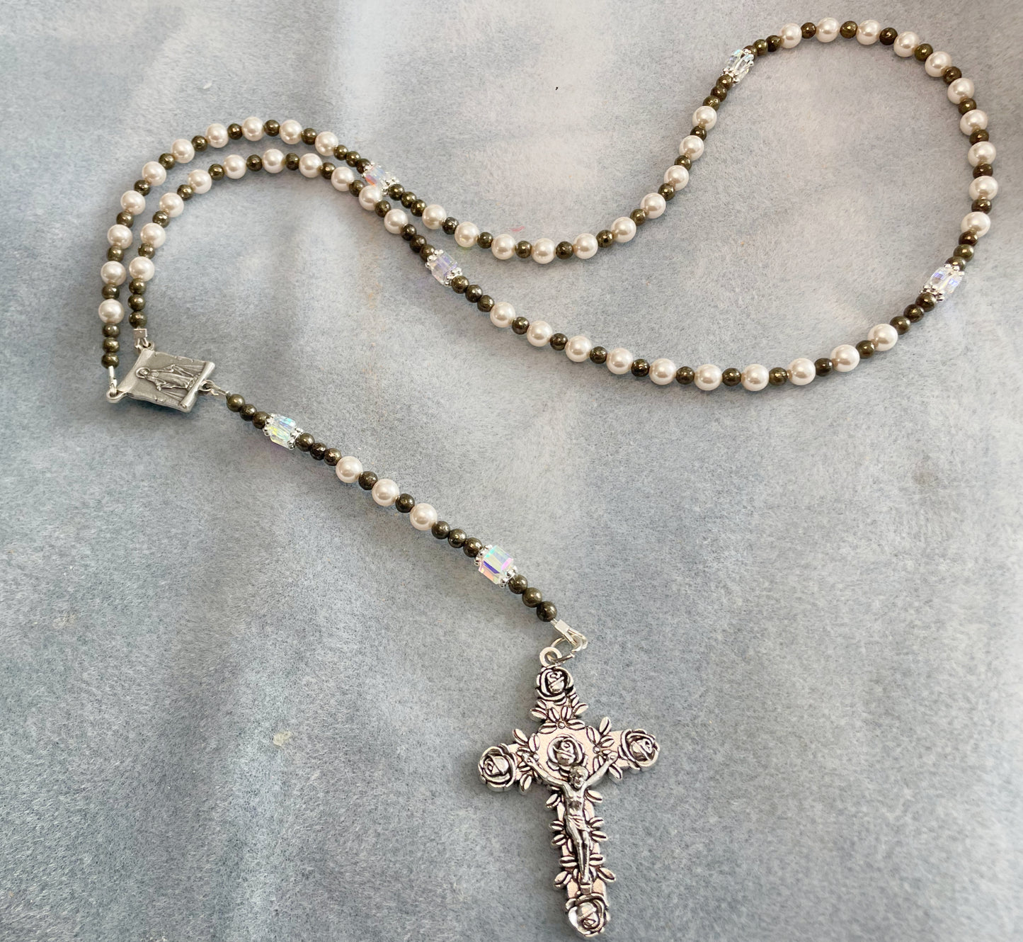 Pray In The Spirit Women's Rosary