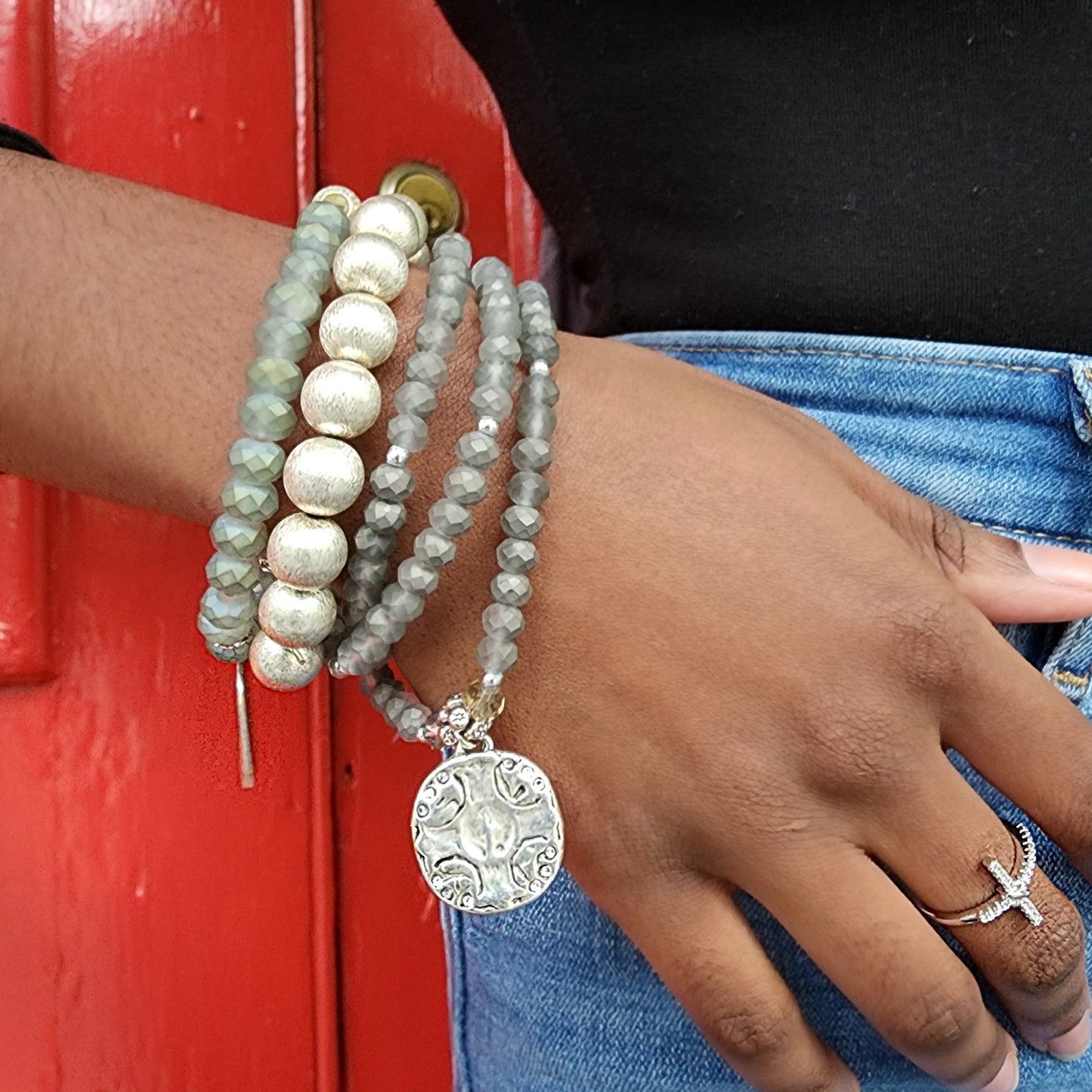 Magnifies Wrap Bracelet
