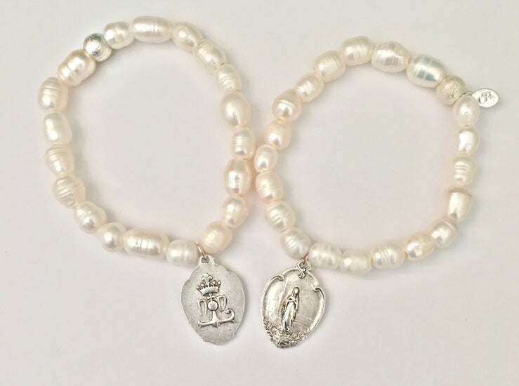 Mary's Spirit Pearl Bracelet