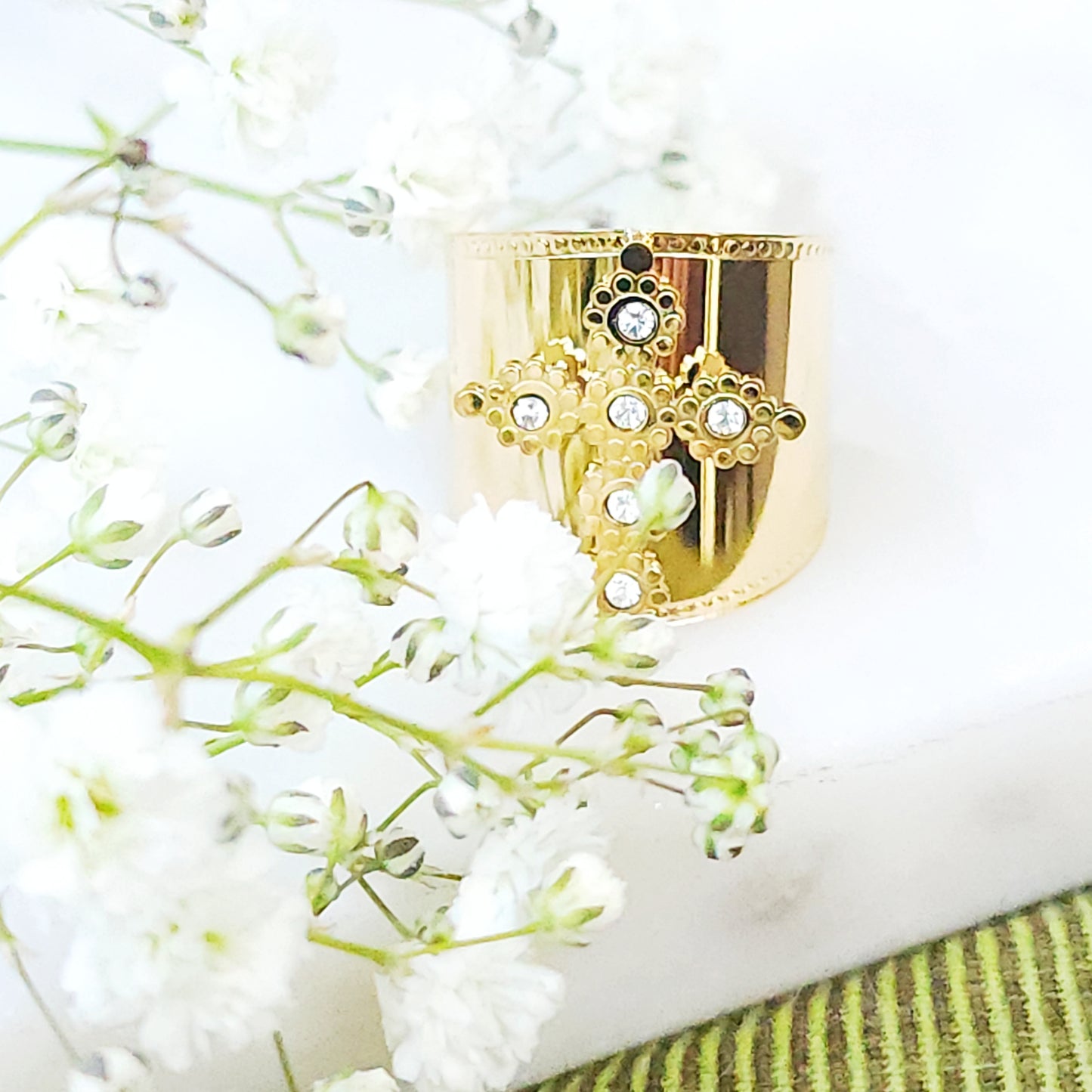Shield Ring
