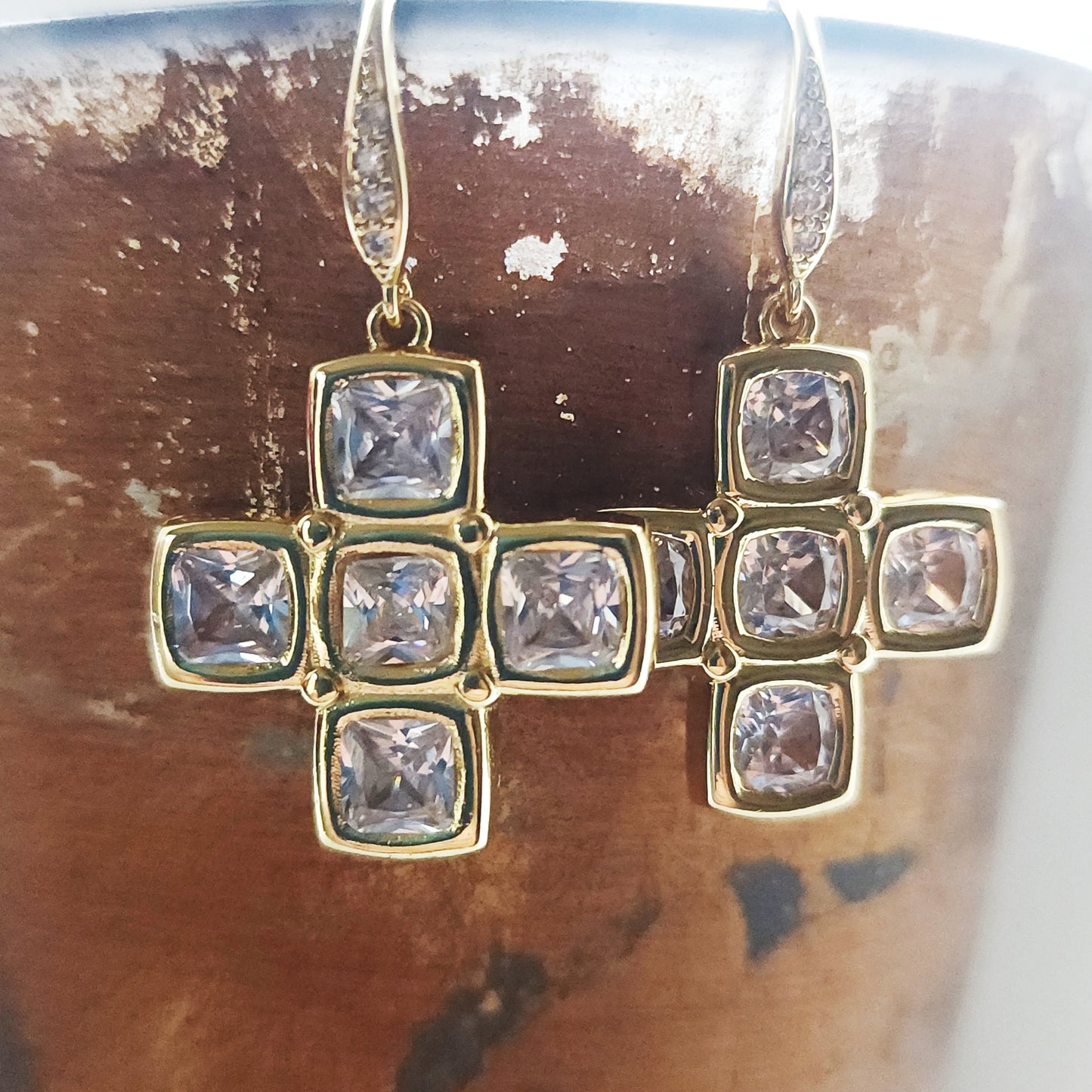 God Heals Clear Earrings Unique-one