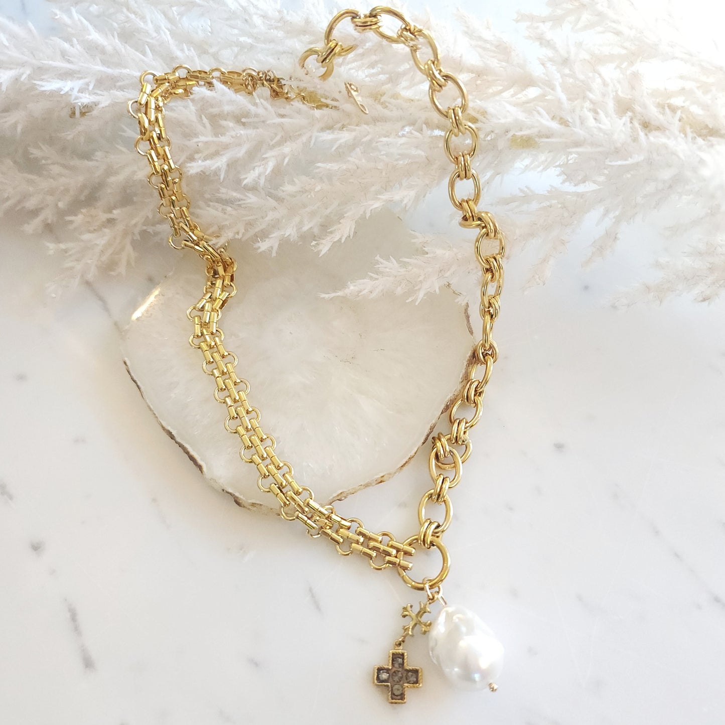 Shield Necklace Unique-one