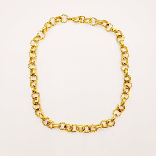 She Is Victorious Chain