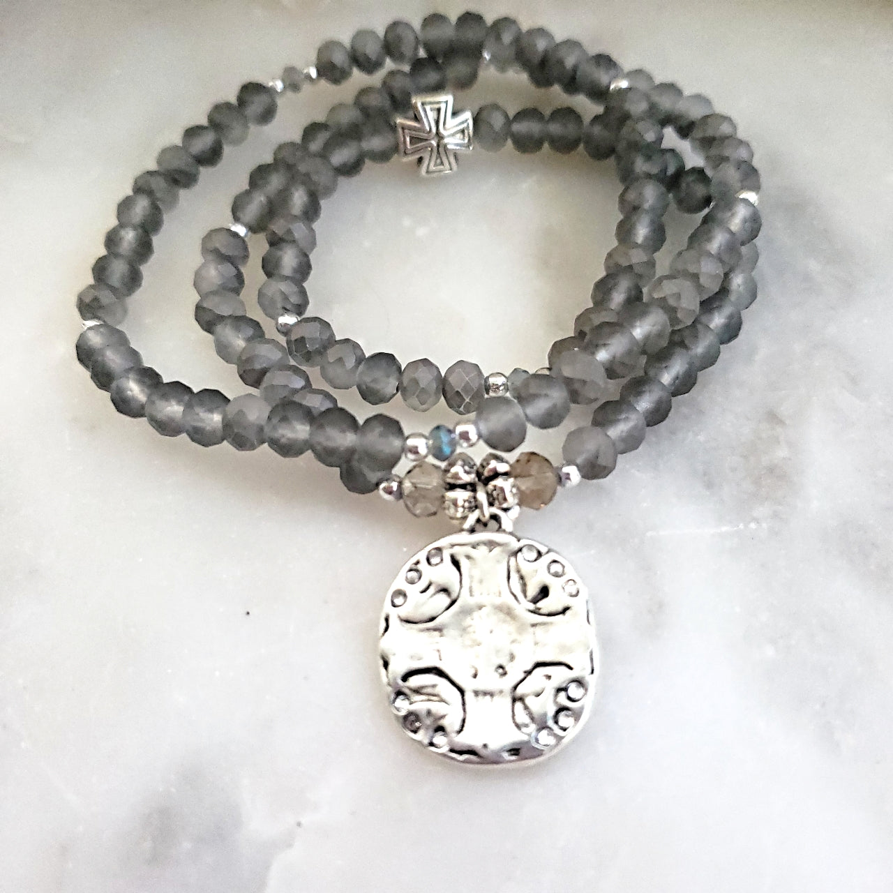 Magnifies Wrap Bracelet